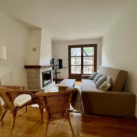 Bpirineos-parque Tilos 3 Appartement *